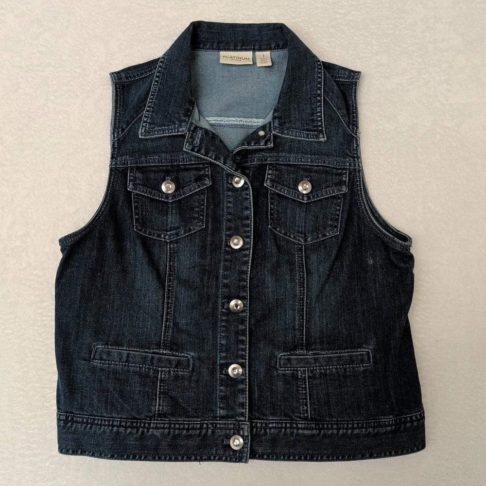 Chico's Platinum Denim Vest Blue Womens Size 1 Medium Stretch Button Boho